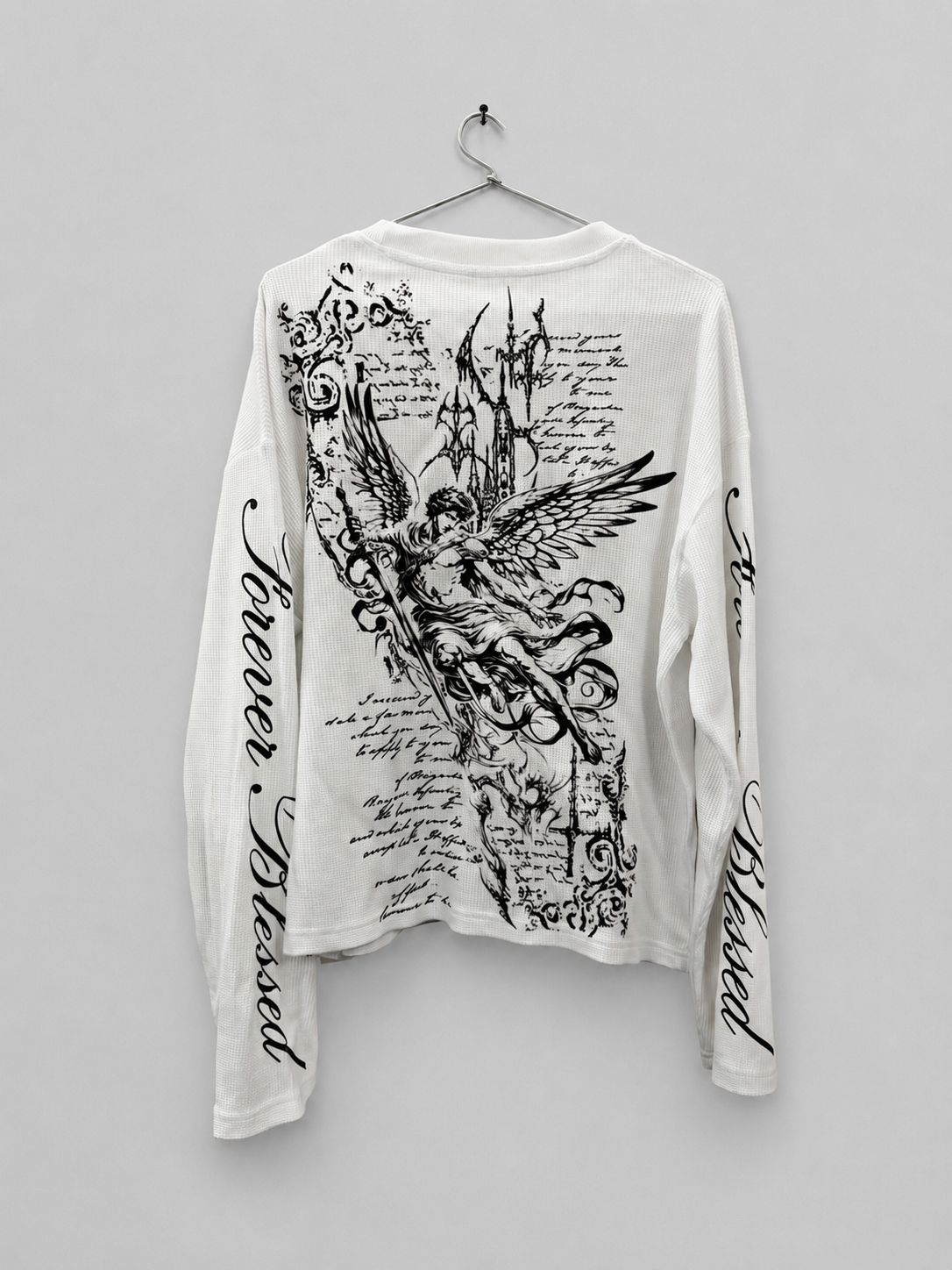 OVERSIZED LONG SLEEVE T-SHIRT (BOXY FIT)